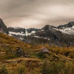Fosskamben 1 Moderne Ikkje Langt Fra * Sogndal