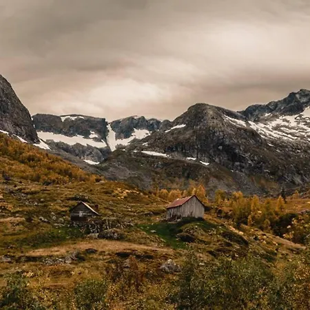 Fosskamben 1 Moderne Ikkje Langt Fra * סוגנדל