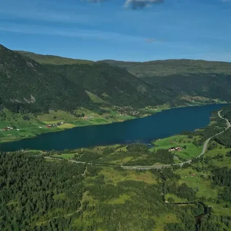 Feriehus Fosskamben 1 Moderne Ikkje Langt Frå *