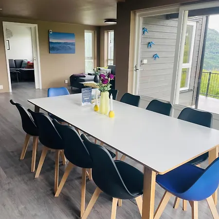 Vakantiehuis Fosskamben 1 Moderne Ikkje Langt Fra *