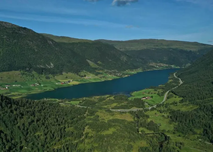 Hébergement de vacances Fosskamben 1 Moderne Ikkje Langt Fra *