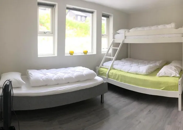 Hébergement de vacances Fosskamben 1 Moderne Ikkje Langt Fra *