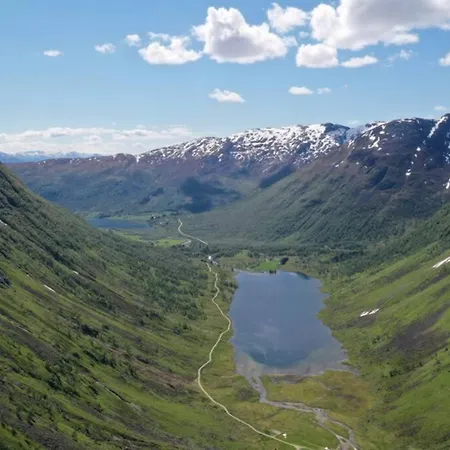 Сasa de vacaciones Fosskamben 1 Moderne Ikkje Langt Fra *