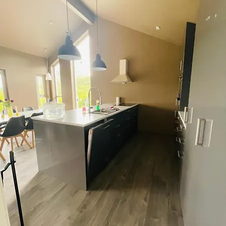 Fosskamben 1 Moderne Ikkje Langt Fra Сasa de vacaciones